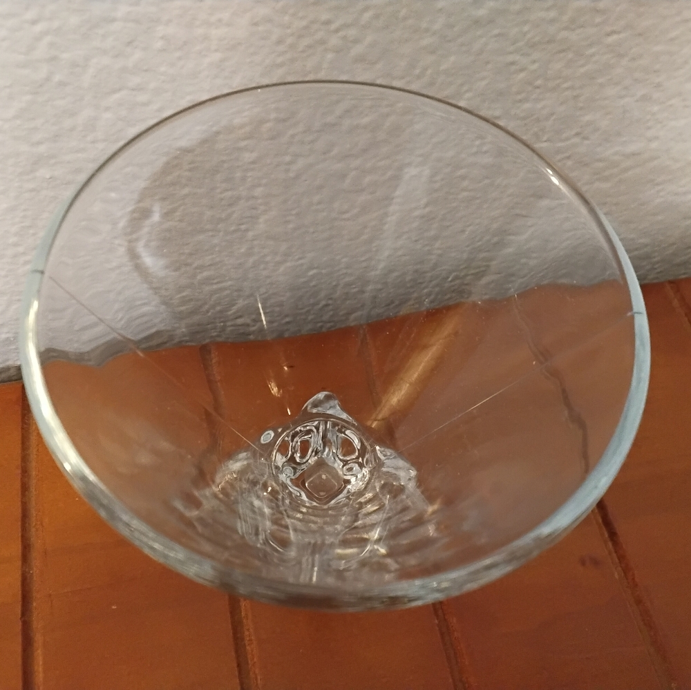 Set of 2 Vintage Disaronno Clear Glass Ice Cube Base Martini Glasses - Picture 6 of 12